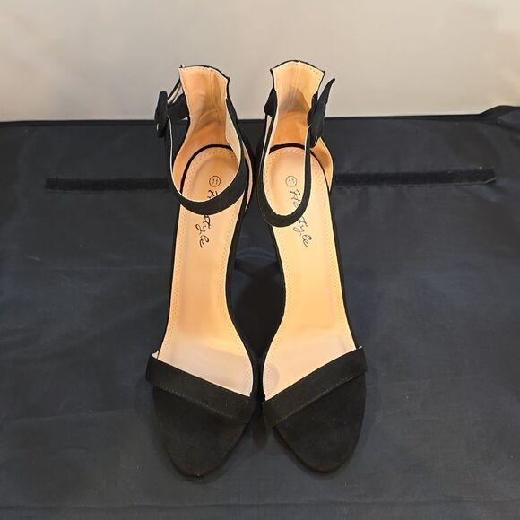 BRAND NEW HERSTYLE CHARMING- ANKLE STRAP ROUNDED BUCKLE OPEN TOE STILETTO HEEL - Picture 3 of 16